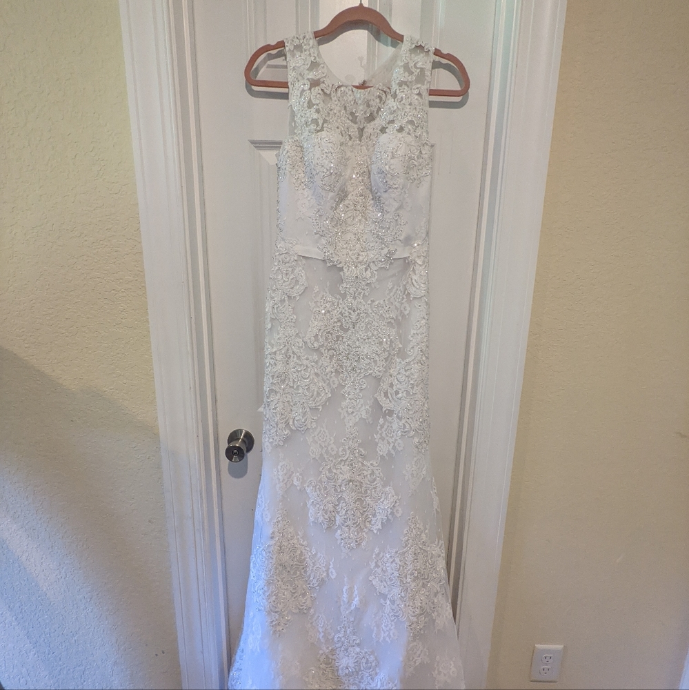 OLEG CASSINI Beaded lace wedding dress
